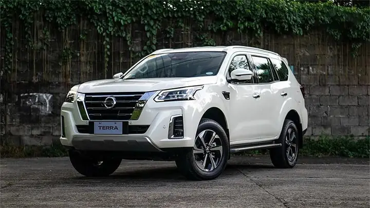Xe Ô Tô 7 Chỗ Nissan Terra