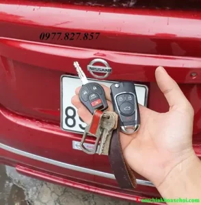 Làm Chìa Khóa Thông Minh Nissan Sunny