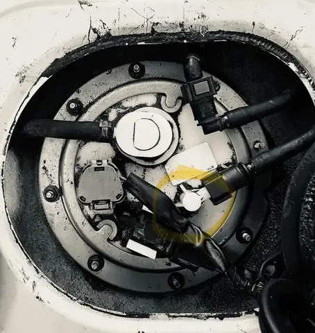 Xe Ô Tô Nổ Máy Nhưng Không Chạy: Nguyên Nhân & Cách Khắc Phục Chi Tiết