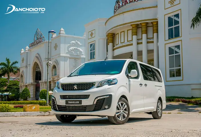 Giá Xe Peugeot Traveller (7 Chỗ)