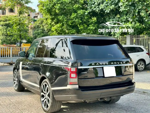 Tại Sao Nên Cân Nhắc Mua Xe Ô Tô Range Rover Cũ?