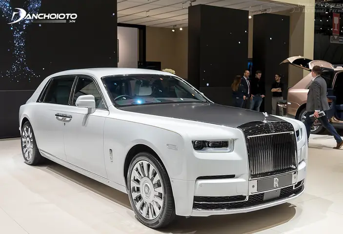 Giá Xe Rolls-royce Phantom (4 Chỗ) Tháng 8/2024