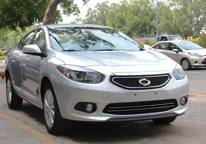 Xe Ô Tô Samsung Sm3: Đặc Điểm Nổi Bật Chi Tiết