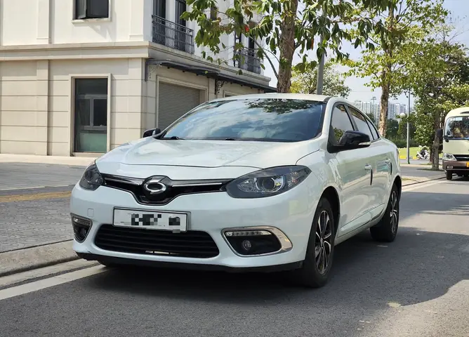 Thiết Kế Và Hệ Truyền Động Của Samsung Sm3