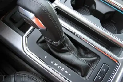 Xe Ô Tô Số Tay Là Gì? Hướng Dẫn Chi Tiết Cách Lái Và Kinh Nghiệm Sử Dụng