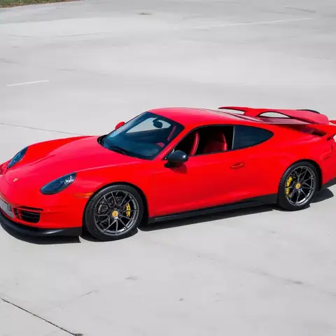 Xe Ô Tô Thể Thao 2 Cửa Màu Đỏ