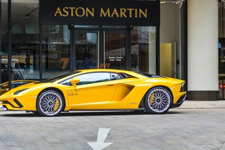 Lamborghini Aventador S Coupe