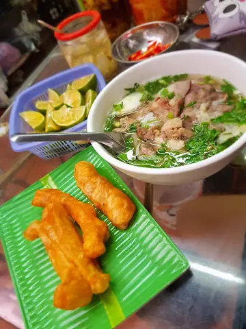 Quán Phở Long Bách Khoa