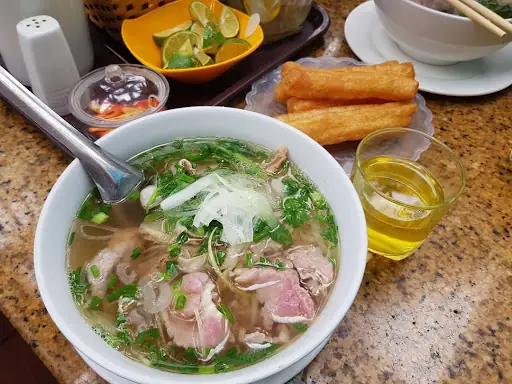 Phở Nhất Chuyên Bò