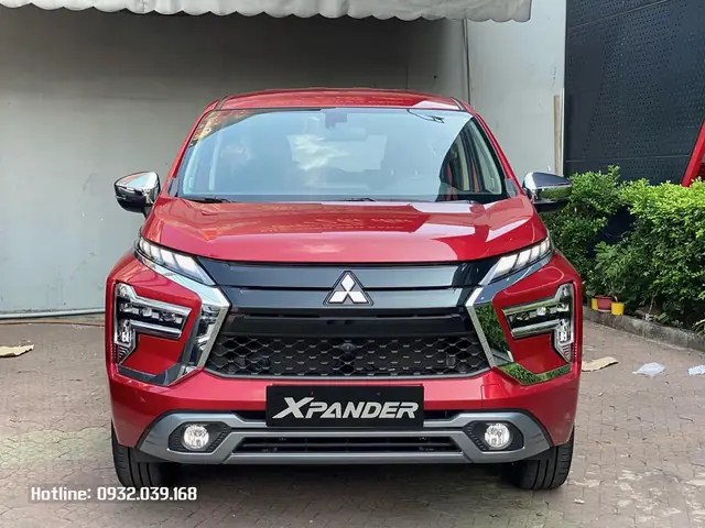 Ngoại Thất Xpander At Premium Màu Đỏ Đầy Cuốn Hút