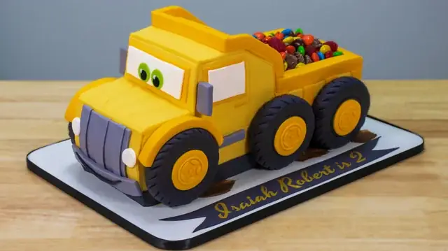 Xe Tải, Ô Tô, Xe Ủi: So Sánh Công Năng, Ứng Dụng & An Toàn Lái Xe