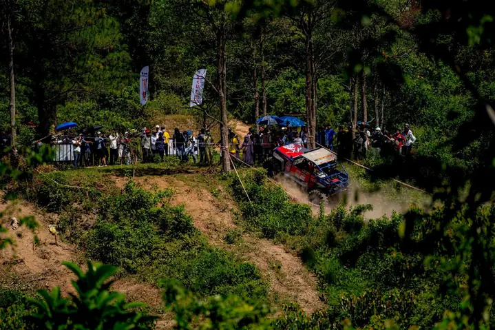 Hạng Mục Mới Lạ, Thu Hút Cộng Đồng