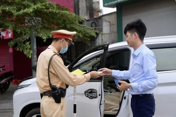 Đối Với Cơ Quan Chức Năng