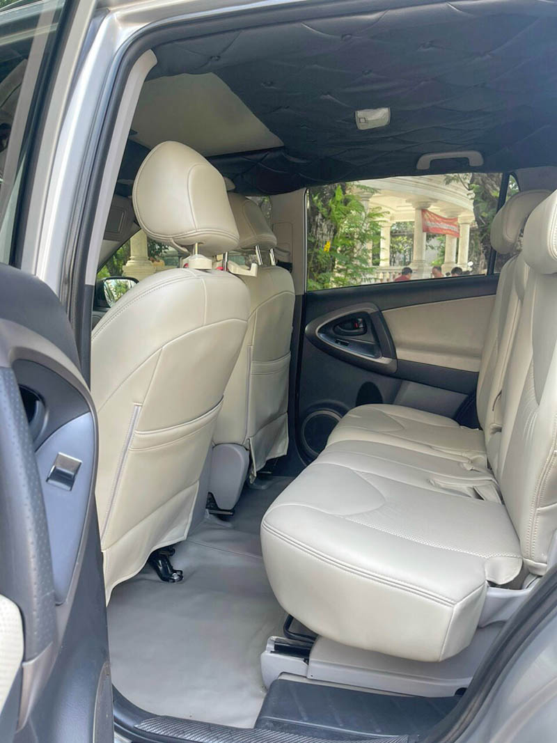 Thông Số Kỹ Thuật Động Cơ & Hiệu Suất Nhiên Liệu RAV4 2008 (Phân tích chi tiết các tùy chọn động cơ (2.4L và 3.5L), công suất, mômen xoắn và đặc biệt là mức tiêu thụ nhiên liệu thực tế của từng phiên bản.)