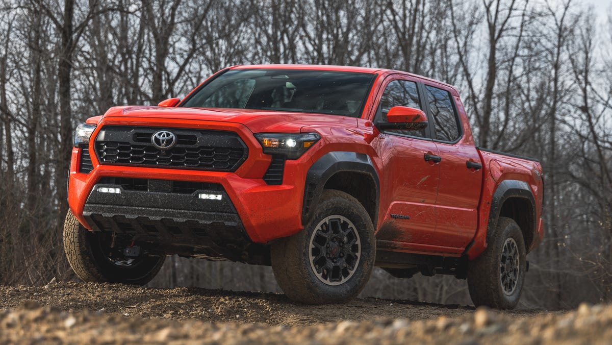 Đánh Giá Chi Tiết Toyota Tacoma 2024: Thiết Kế, Nội Thất, Động Cơ và Khả Năng Vận Hành