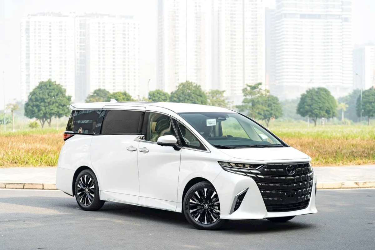 Alphard V6 Toyota: Đánh Giá Chi Tiết, Ưu Nhược Điểm Và Giá Mới Nhất 4 Giá Bán Toyota Alphard V6 (Cũ & Mới) và Các Chi Phí Lăn Bánh: Cập Nhật Mới Nhất