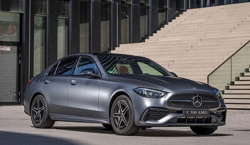 Thiết kế tổng quan Mercedes C300: Vẻ đẹp sang trọng và thể thao