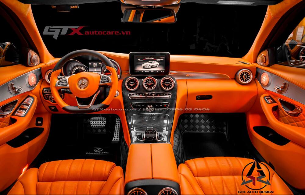 Khám phá nội thất Mercedes C300 qua hình ảnh: Sang trọng và công nghệ