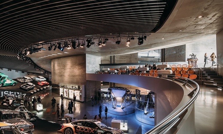 bao tang mercedes benz 1