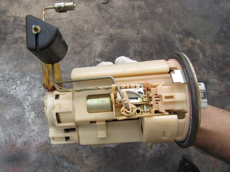 Nguyên nhân phổ biến khiến bơm xăng Mercedes hỏng hóc
