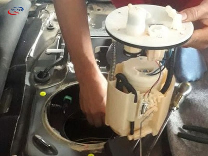 Bảo dưỡng và các mẹo kéo dài tuổi thọ bơm xăng Mercedes