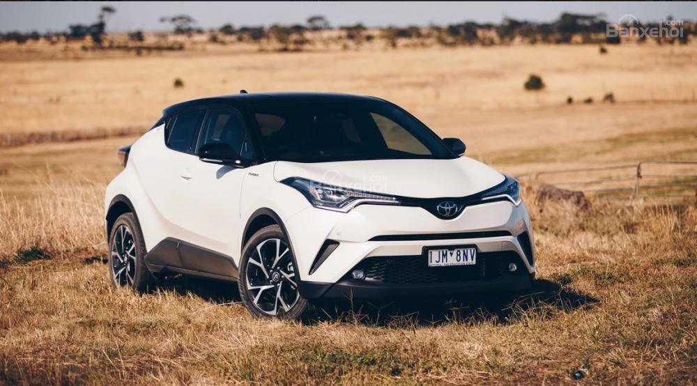 Đánh Giá Ưu Nhược Điểm Toyota CHR: Có Phù Hợp Với Bạn?