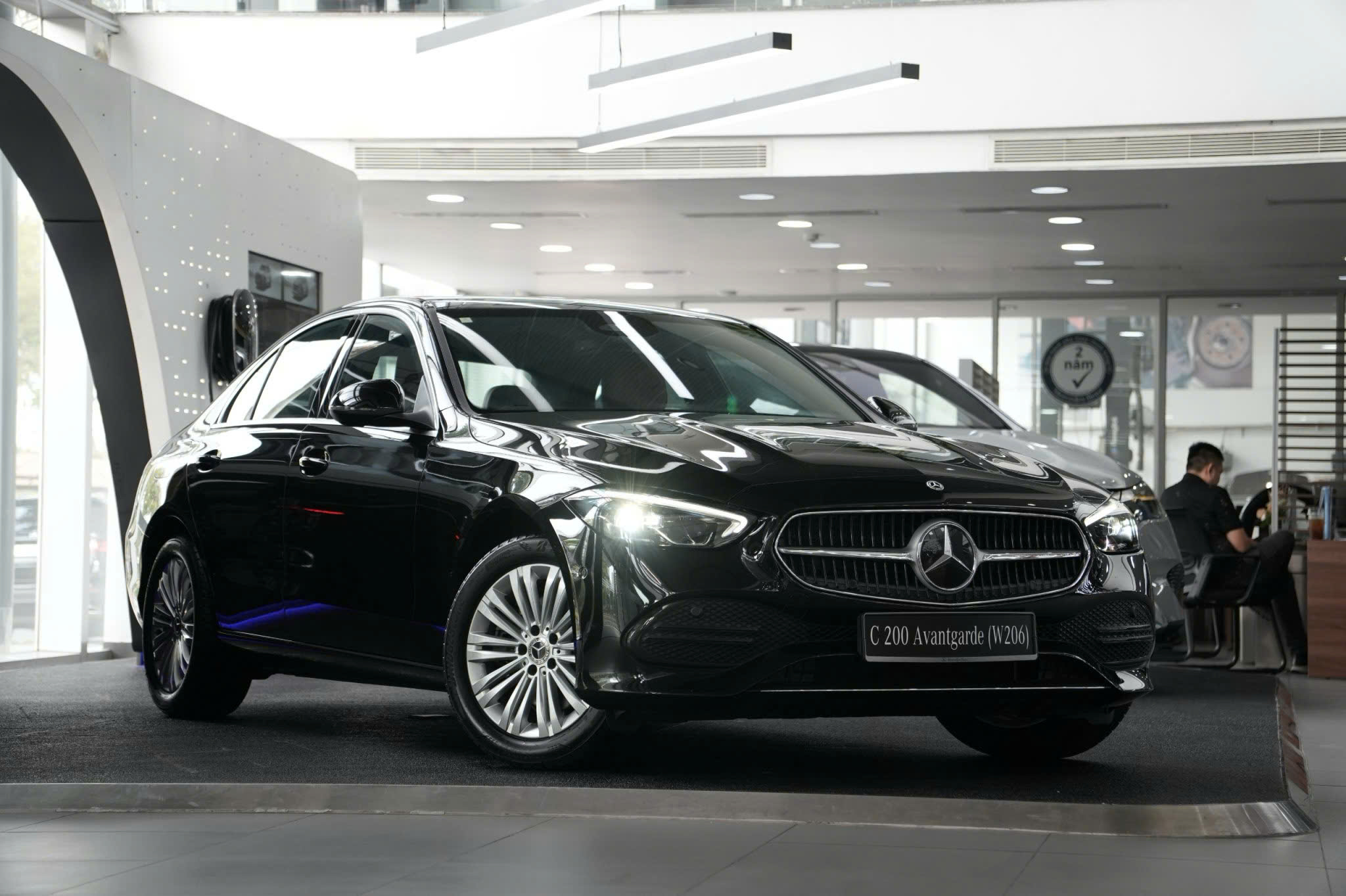 c200 mercedes 2020 gia lan banh 2