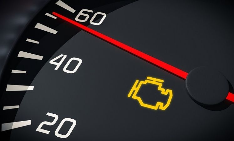 Đèn cảnh báo động cơ Toyota Veloz Cross: Nguyên nhân và cách khắc phục