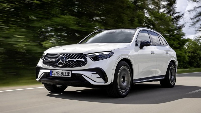 Các Đời Xe Mercedes: Từ C-Class Đến S-Class, Lịch Sử Và Thiết Kế Đẳng Cấp 3 Các đời xe Sedan MercedesBenz: Biểu tượng của sự sang trọng và công nghệ