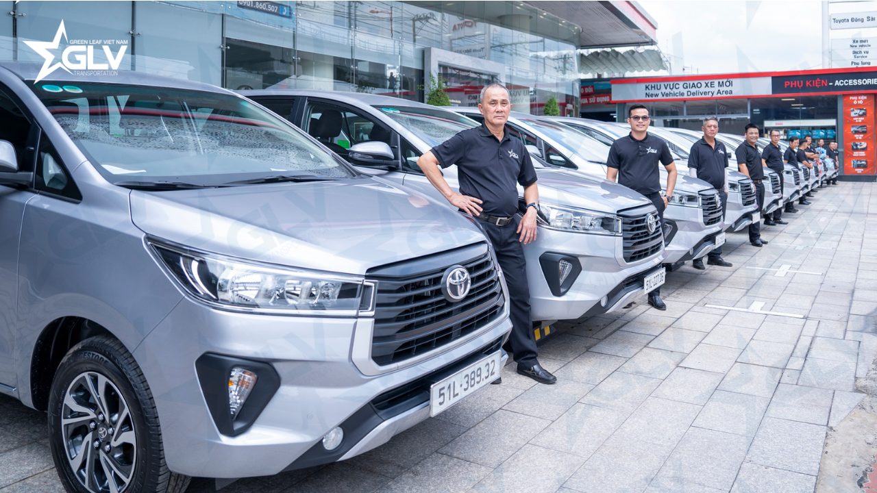 Kinh Nghiệm Thuê Xe Toyota Innova: 7 Điều Cần Biết Để Tránh Rủi Ro & Tiết Kiệm Chi Phí (Cung cấp thông tin hữu ích, kinh nghiệm thực tế khi thuê xe Innova)