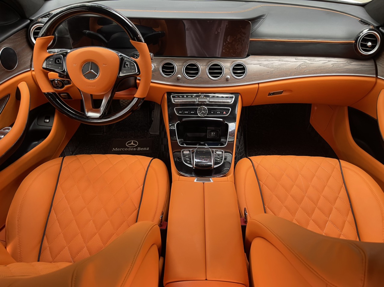 Mã màu nội thất và các loại sơn đặc biệt của Mercedes