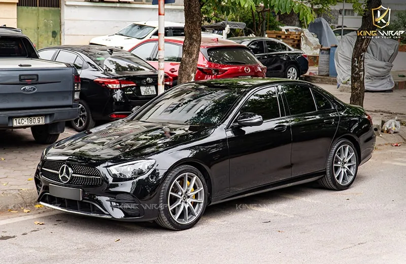 Dán PPF Xe Mercedes C300: Bảo Vệ Sơn Cao Cấp, Chống Xước, Giữ Giá Trị Vượt Trội. 2 Lợi ích vượt trội khi dán PPF cho Mercedes C300