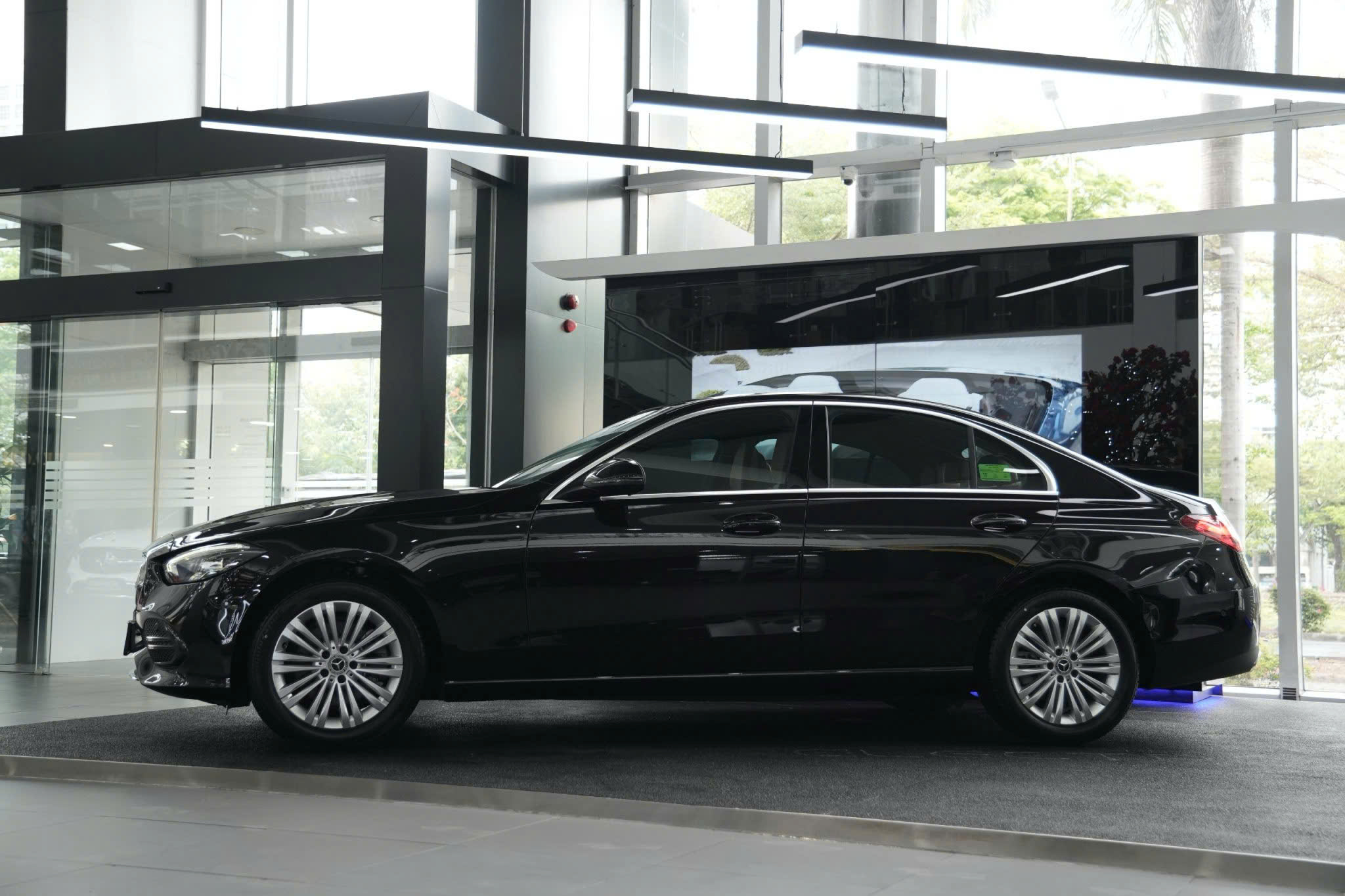 Ưu điểm vượt trội và trải nghiệm lái của hộp số Mercedes C200