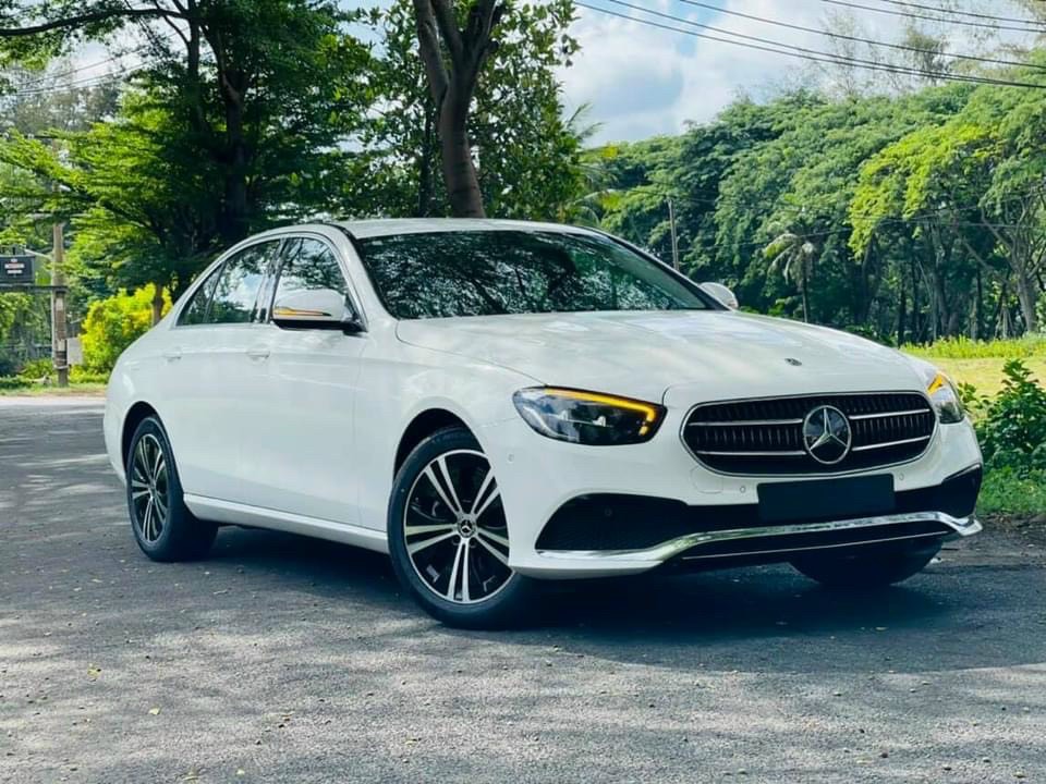 Giá Lăn Bánh Mercedes E180 Tại Các Tỉnh Thành (Chi Tiết & Ưu Đãi)