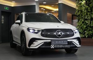 gia xe mercedes 5 cho gam cao 3