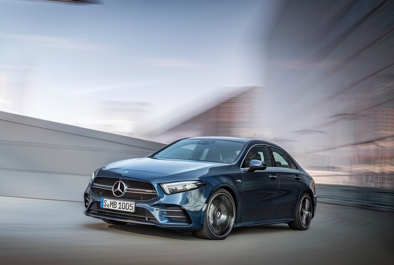 Chi tiết giá lăn bánh MercedesAMG A35 và các loại thuế phí