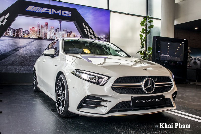 MercedesAMG A35: Sức mạnh hiệu suất và công nghệ đáng giá