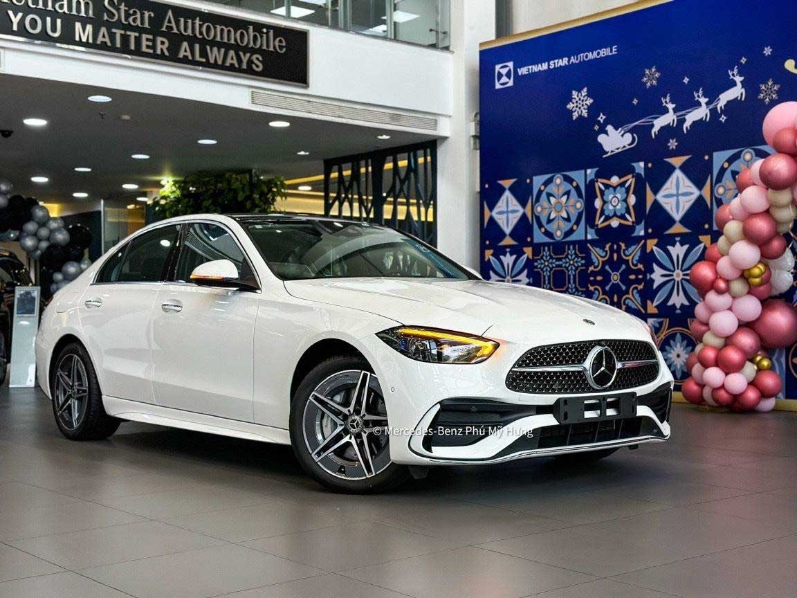 Điểm nổi bật của Mercedes C300 AMG 2023: Giá trị xứng tầm