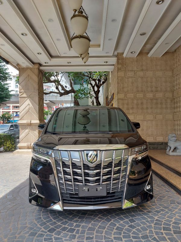 Thủ Tục Mua Xe Toyota Alphard Trả Góp: Lãi Suất, Hồ Sơ & Kinh Nghiệm