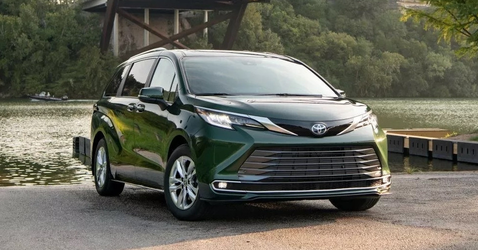 Thông số kỹ thuật và trang bị nổi bật của Toyota Sienna 2024 tại Việt Nam