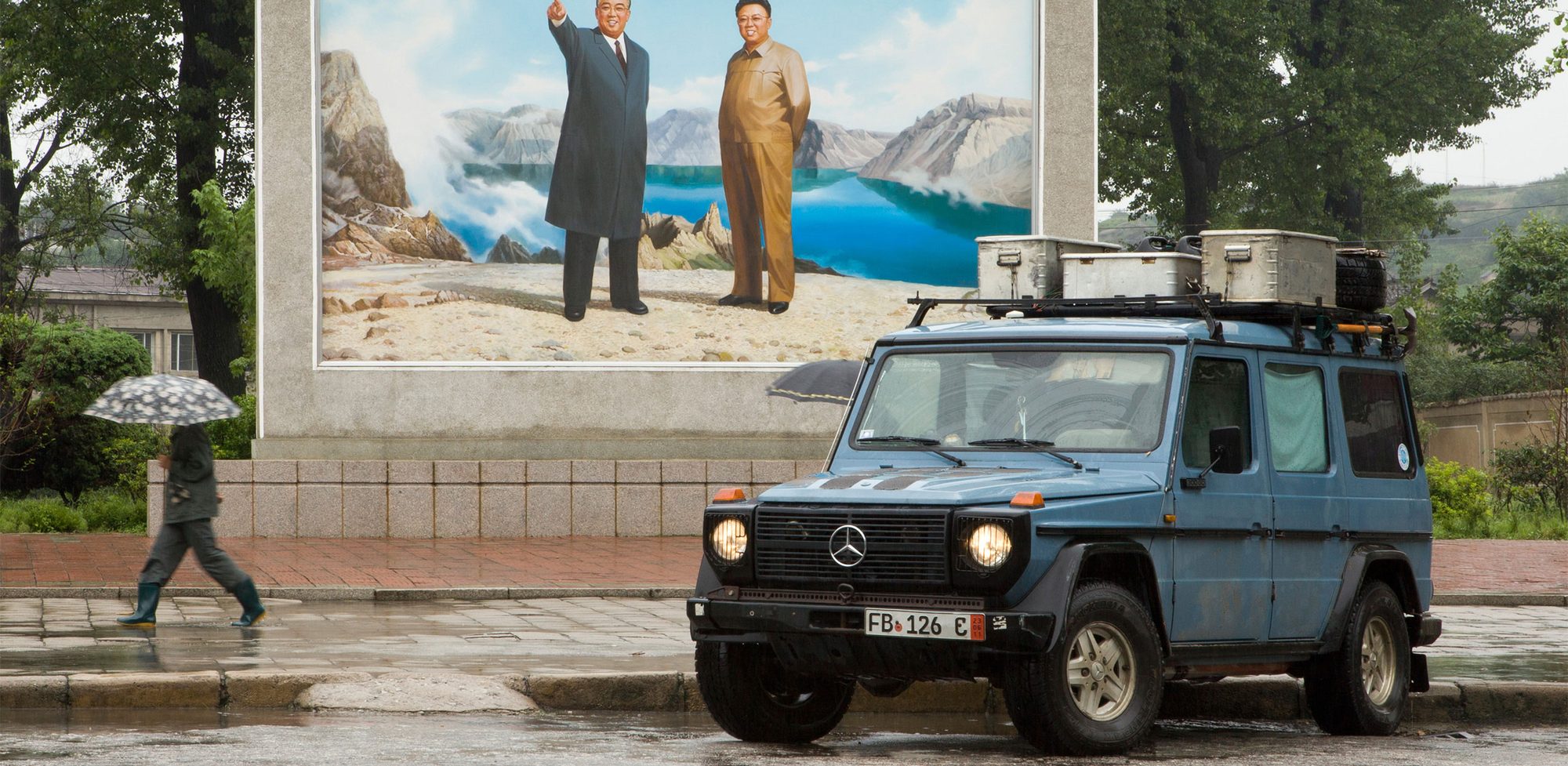 Trải Nghiệm Đỉnh Cao Sau Vô Lăng Mercedes: Nội Thất & Công Nghệ