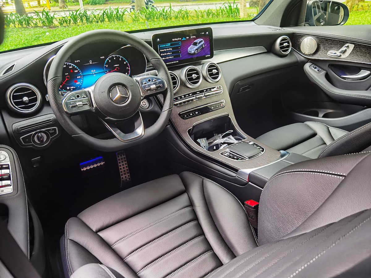 kich thuoc mercedes glc 300 2