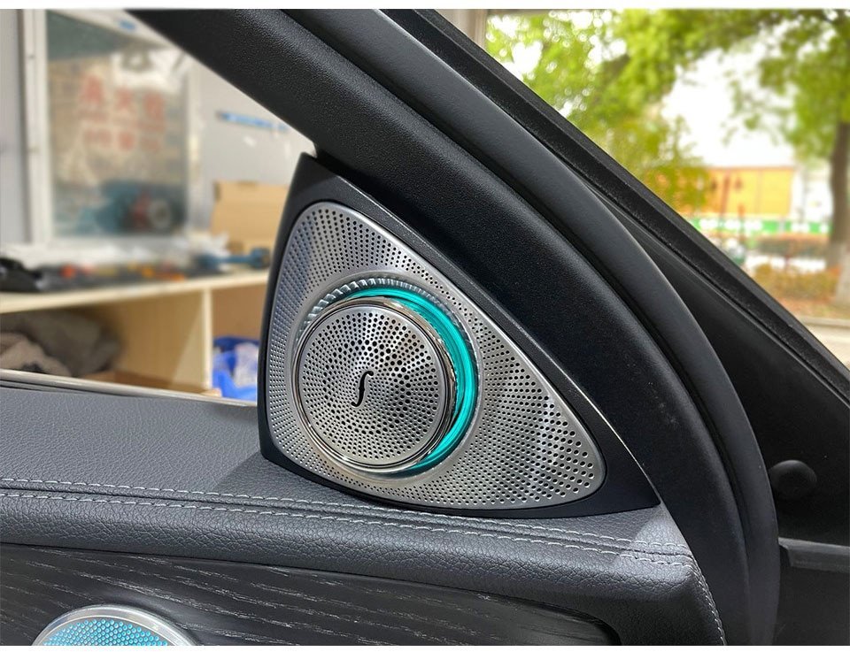 Nâng Cấp Loa Burmester Cho Mercedes: Nên hay Không & Chi Phí Phát Sinh