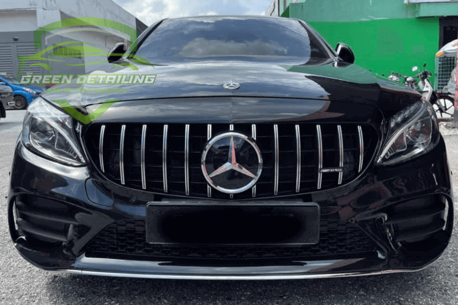 Hướng Dẫn Thay Thế và Lắp Đặt Mặt Ca Lăng Mercedes: Tự Làm Hay Đến Trung Tâm?