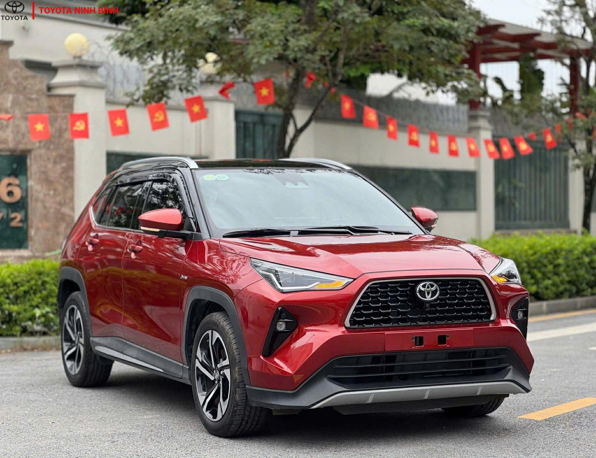 Toyota Yaris Cross Màu Đỏ: Nổi Bật, Cá Tính và Đầy Quyến Rũ