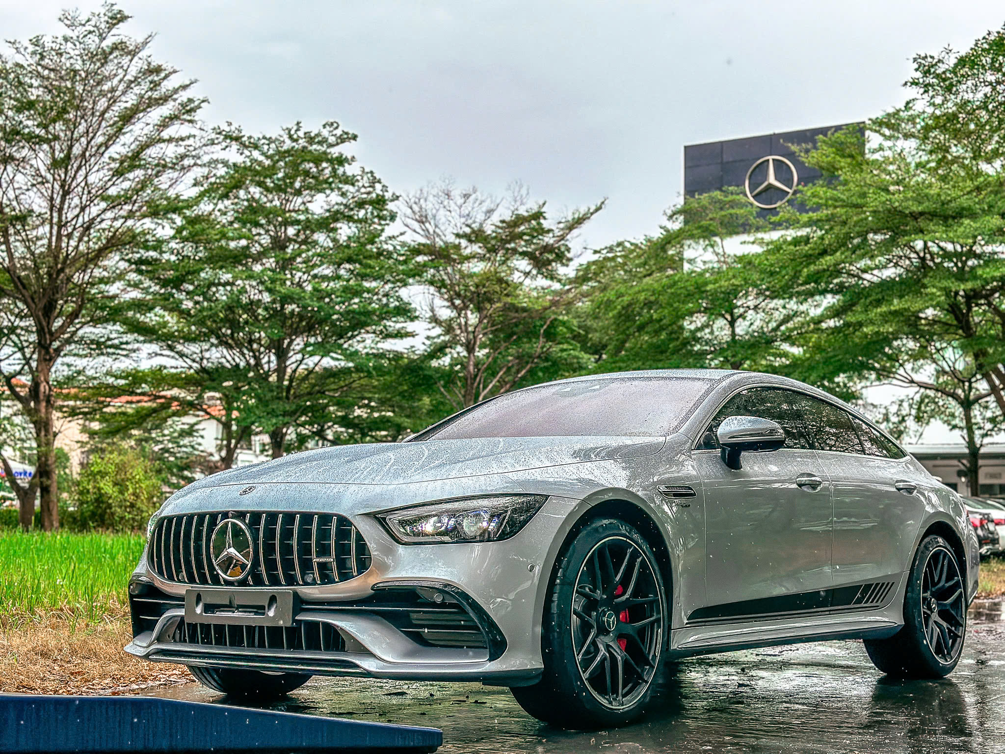 mercedes amg gt 53 gia bao nhieu 4