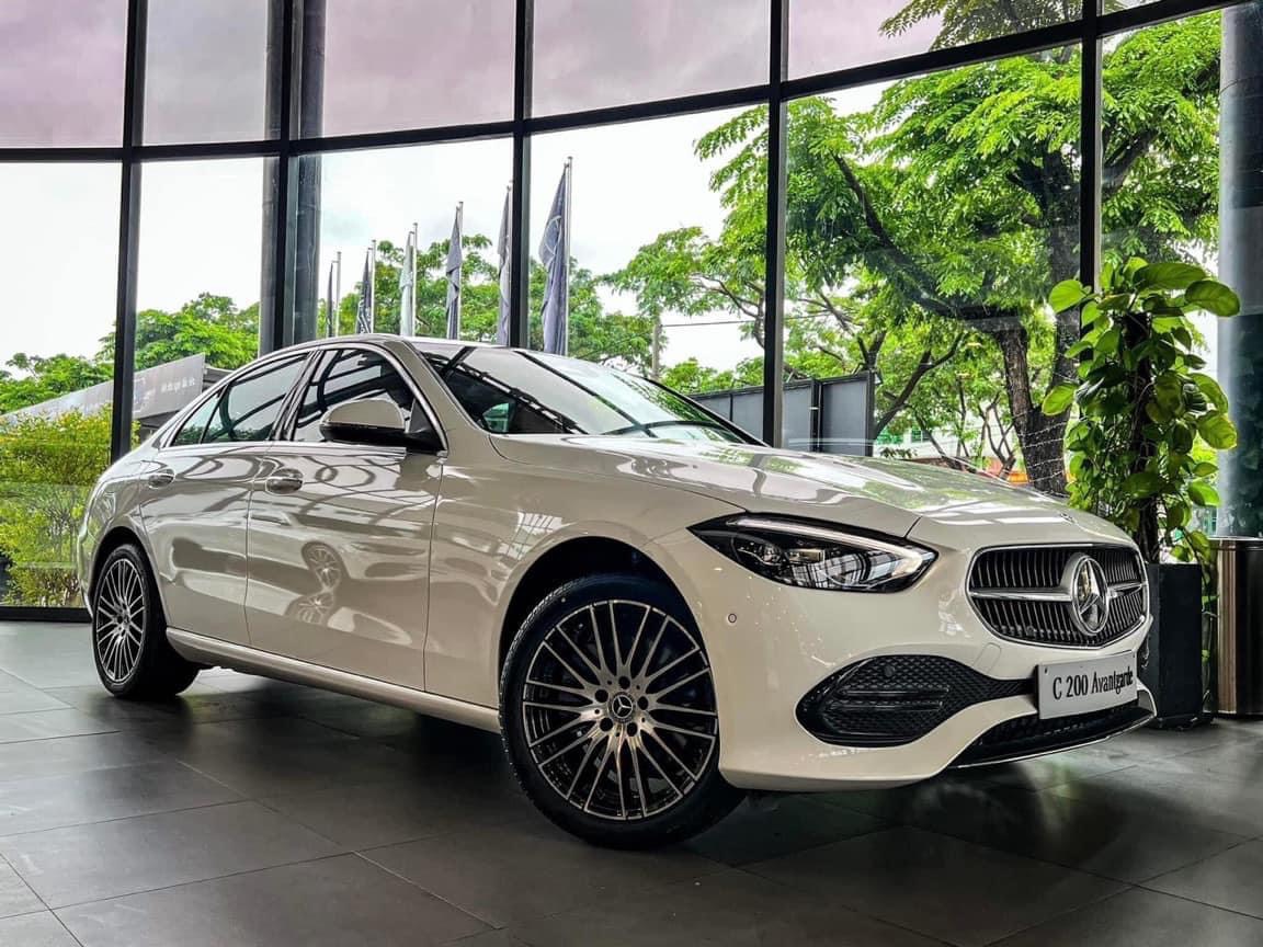 Hướng Dẫn Mua Mercedes C200 Plus: Thủ Tục & Ưu Đãi Hấp Dẫn