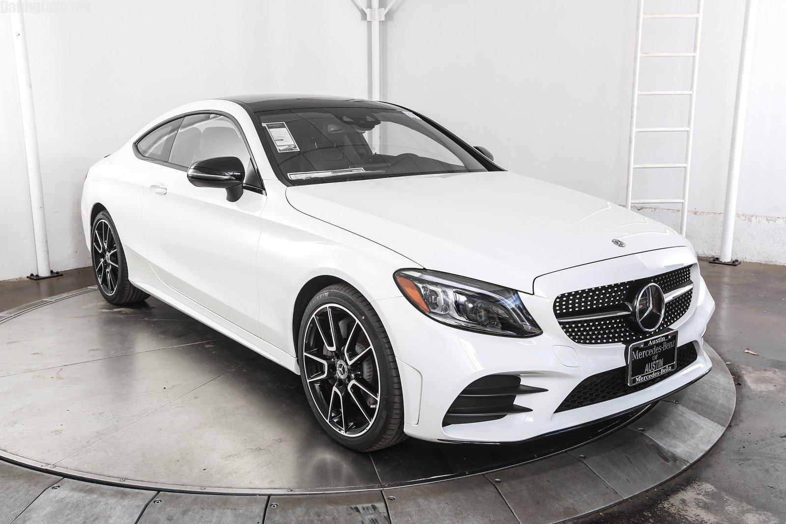 mercedes c300 amg 2019 gia bao nhieu 3