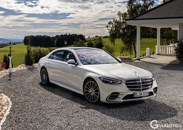 Giá Xe Mercedes C500 Hiện Tại Trên Thị Trường Việt Nam