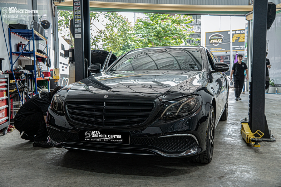 Hướng Dẫn Chăm Sóc Và Bảo Dưỡng Mercedes Đen Nhám Chuẩn Chuyên Gia
